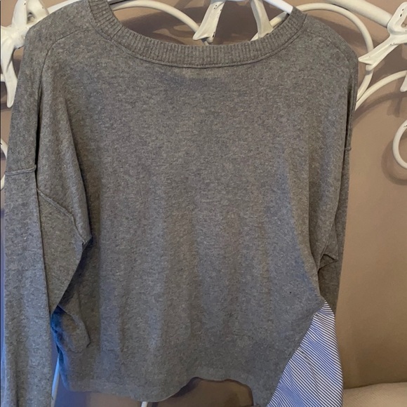 Boxy Sweater with Shirting Tie🆕 - Picture 8 of 9